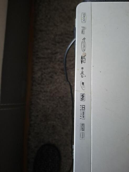 Odtwarzacz DVD Tevion DVD 7000 Srebrny Odtwarza każdą płytę,
