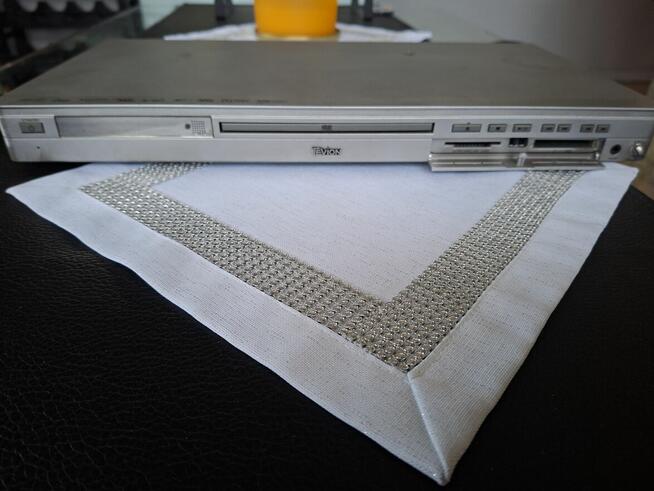Odtwarzacz DVD Tevion DVD 7000 Srebrny Odtwarza każdą płytę,