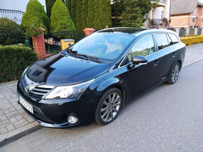 Sprzedam Toyotę Avensis T27 kombi