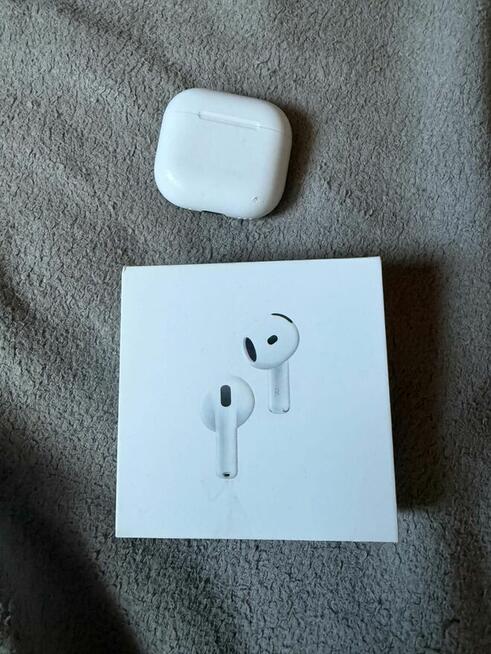 AirPods 4 ANC