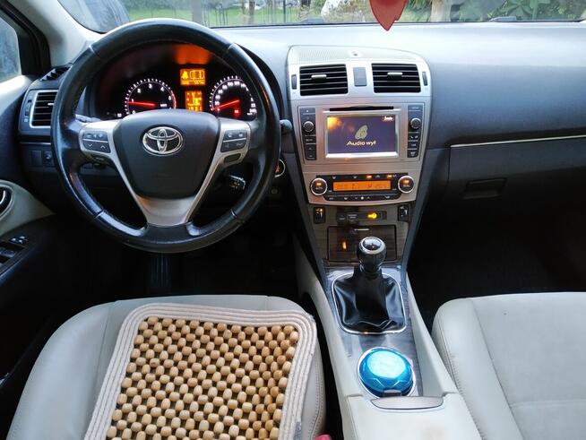 Sprzedam Toyotę Avensis T27 kombi