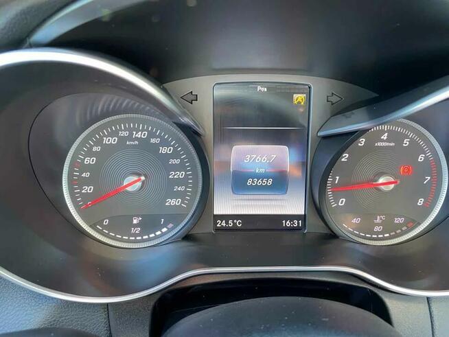 Mercedes C180 benzyna 156 KM NAV - Bezwypadkowy