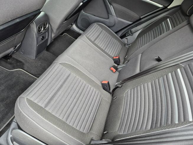 Volkswagen Tiguan 2.0tdi grzane fotele FULLED 2015 ROK climatronic bez korozji oryginał
