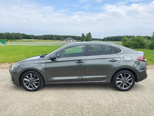 Hyundai i30 Fastback 1.5 T-GDi Automat 7DCT 48V 160KM Smart Salon Polska 41.000 km