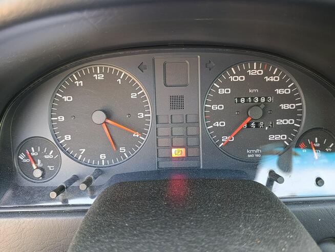 Audi 80 Zadbany bez korozji ,bezwypadkowy