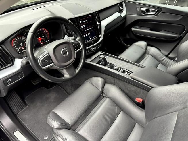 Volvo XC 60 2.0 B4 197KM AWD Monumentum PRO LED Kamera HAK Komforty