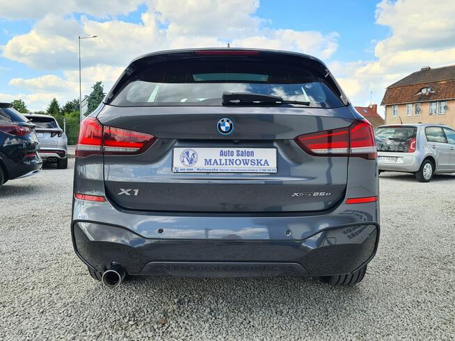 BMW X1 M-Pakiet X-Drive Navi HeadUp Wolne Ręce El.Klapa Grzane Fotele Alu