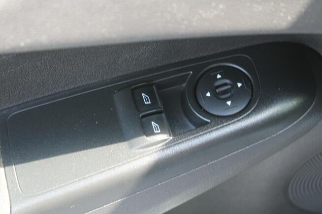 Ford Transit Courier VAT-1 F-vat Gwarancja Salon Polska F-vat LPG
