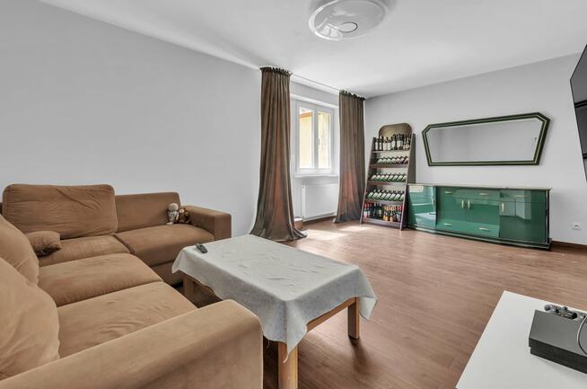 Dom 400 m² z potencjałem dla rodziny lub firmy
