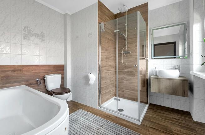 Dom 400 m² z potencjałem dla rodziny lub firmy