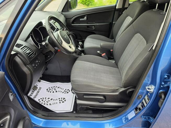 Kia Venga 1,4 diesel w ładnym kolorze niski przebieg 141 tys km !