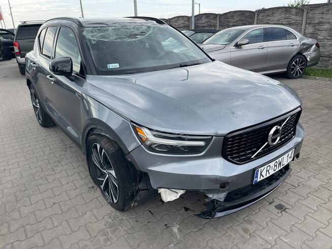 Volvo XC 40 R design T5 AWD HAK Skóra Kamera Pamięć Panorama Virtual
