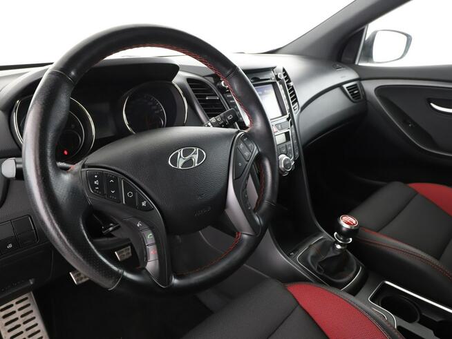Hyundai i30 186KM panorama navi kamera grzane fotele tempomat ks. serwisowa