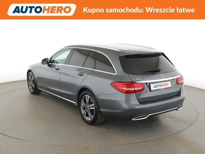Mercedes C 180 półskóra full LEDnavi klima auto grzane fotele kamera i czujniki parko