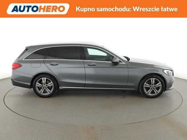 Mercedes C 180 półskóra full LEDnavi klima auto grzane fotele kamera i czujniki parko