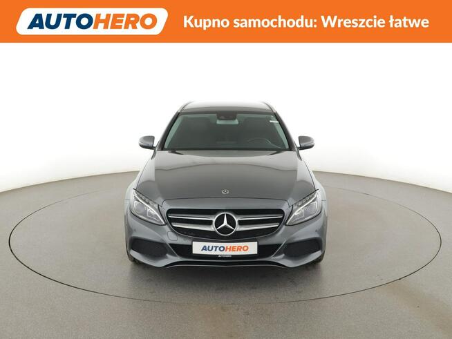 Mercedes C 180 półskóra full LEDnavi klima auto grzane fotele kamera i czujniki parko