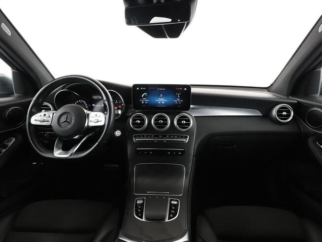 Mercedes GLC 200 lift 4x4 mHEV automat full LED półskóra grzane fotele kamera i czujnik