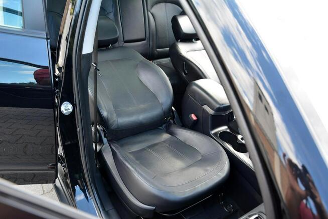 Hyundai ix35 Premium 4WD Skóry Panorama Keyless go Navi Kamera Klimatronic