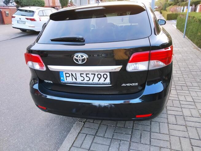 Sprzedam Toyotę Avensis T27 kombi