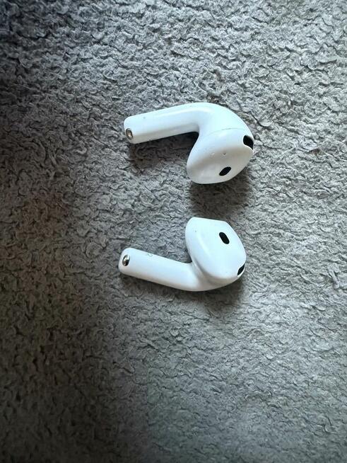 AirPods 4 ANC