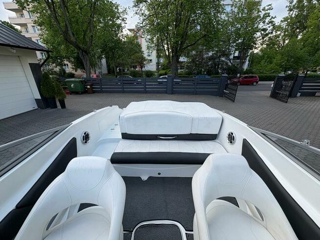 CARAVELLE Motorówka Sprortowa 4.3L V6 Mercruiser z przyczepk