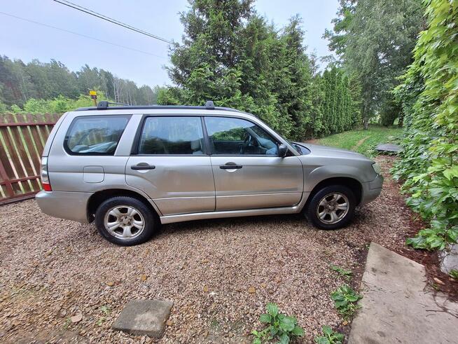 Subaru forster 2006, automat, na chodzie lekko uszkodzony