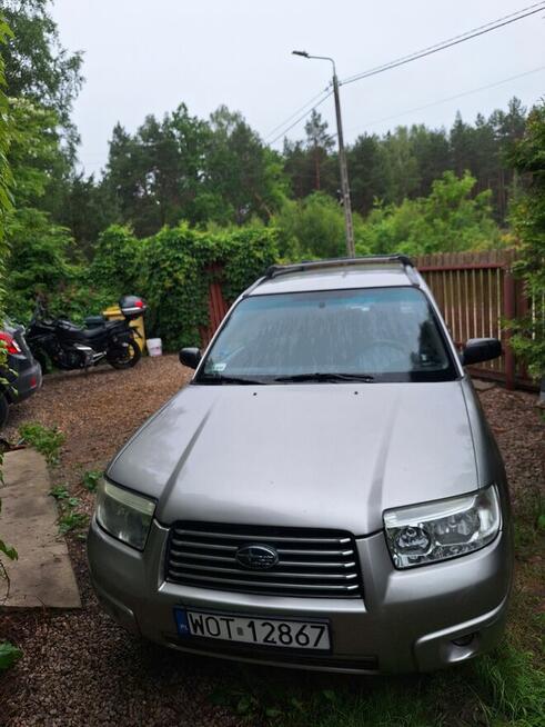 Subaru forster 2006, automat, na chodzie lekko uszkodzony
