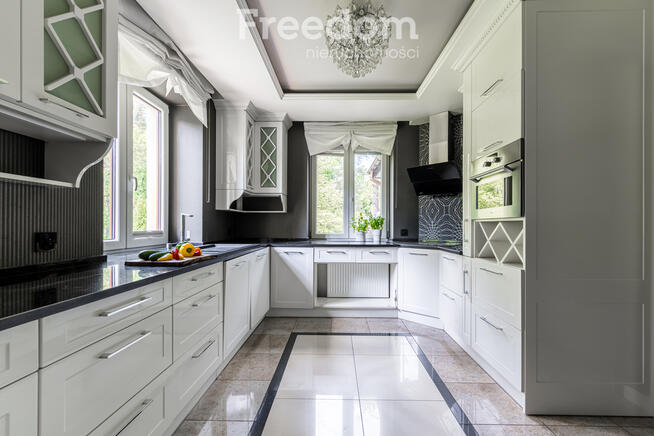 Dom 350 m² | 6 sypialni | Rybienko Leśne