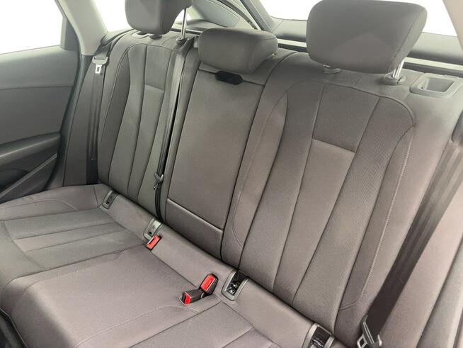 Audi A4 35 TDI mHEV S tronic Kombi
