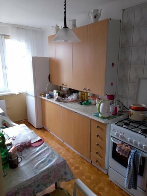 Sprzedam mieszkanie w bloku 2 pokoje 48m2.