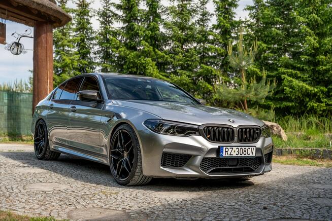 BMW M5 F90 / 4.4 V8 600KM / Harman&Kardon / Concaver / Carbon / Salon PL / FV