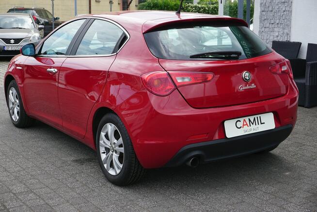 Alfa Romeo Giulietta polski salon, atrakcyjny przebieg