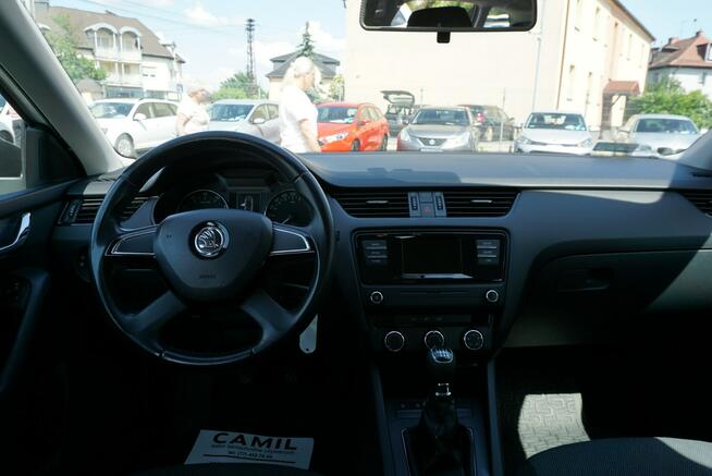 Škoda Octavia polski salon