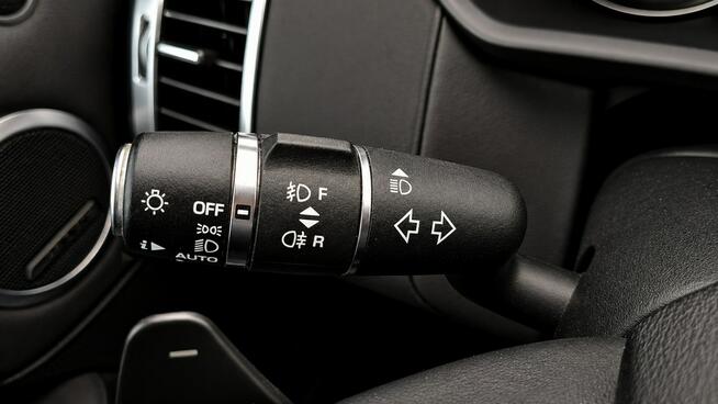 Land Rover Discovery 2.0d 241KM Salon PL_ I wł_ Hak_Bezwypadkowy! ASO!