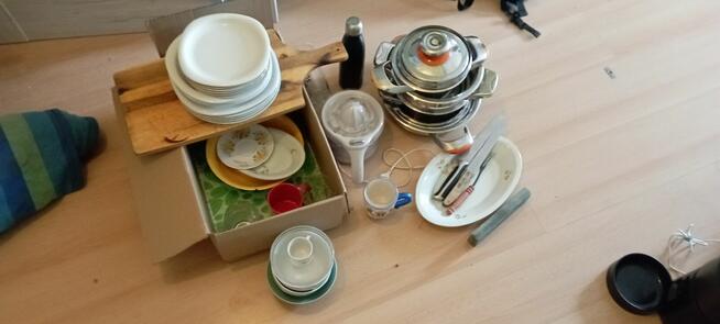 Oddam naczynia, talerze, garnki, wyciskacz elektryczny