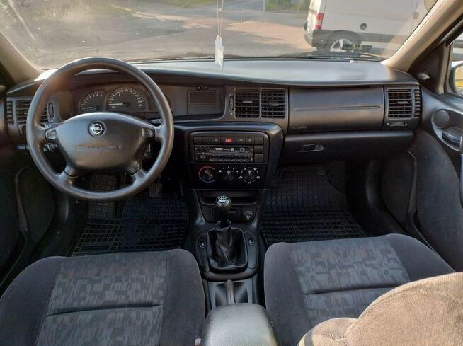 OPEL Vectra B. Hatchback 1.8 Benzyna