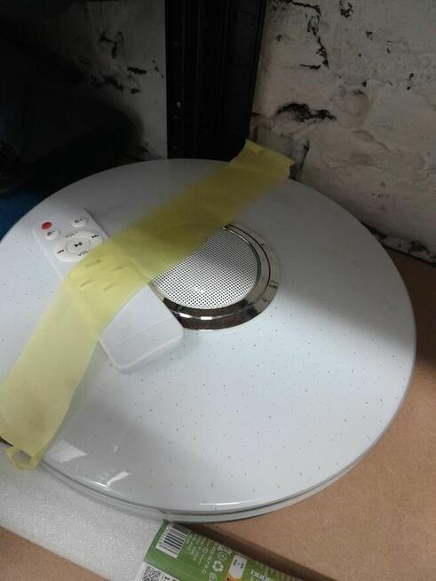 Lampa sufitowa z głośnikiem Bluetooth