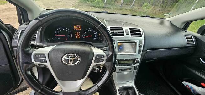 Sprzedam TOYOTA AVENSIS