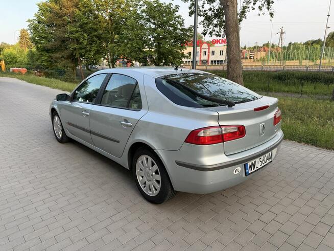 Laguna 1.8 benzyna