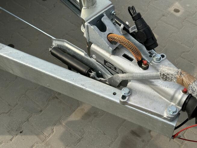 Laweta samochodowa TEMARED CARKEEPER 5820/3 DMC 3500 kg