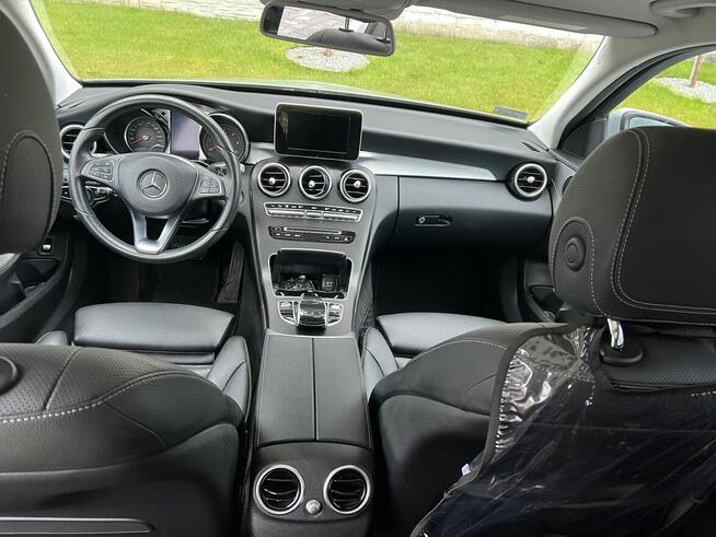 Mercedes benzyna c klasa w 205 250d