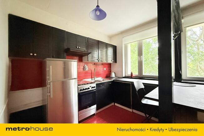 3 pokoje, duży balkon, blisko metro Imielin 600m