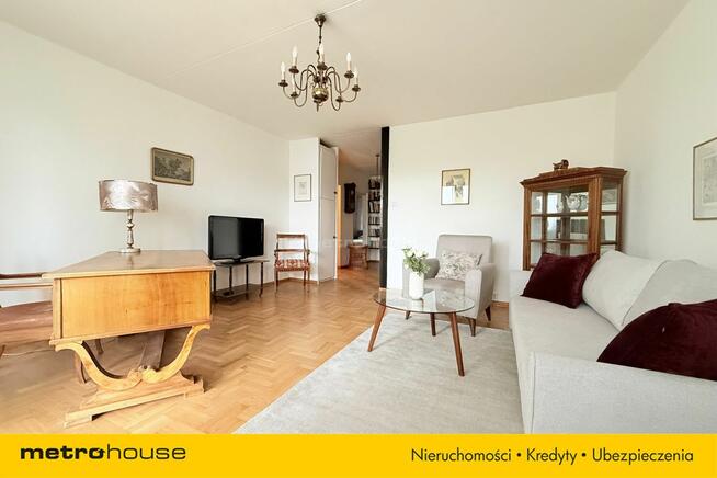 3 pokoje, duży balkon, blisko metro Imielin 600m