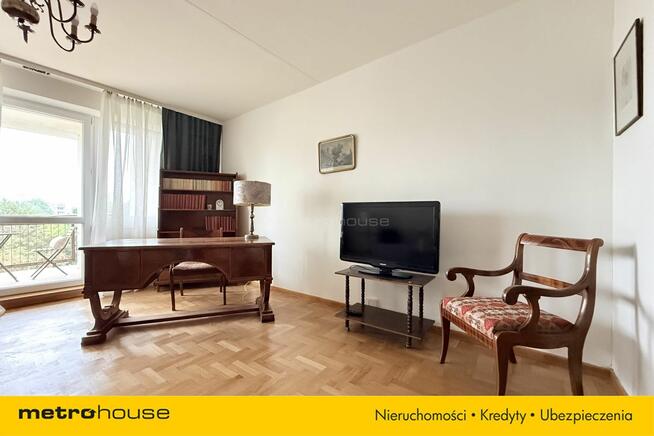 3 pokoje, duży balkon, blisko metro Imielin 600m