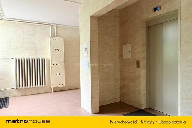 3 pokoje, duży balkon, blisko metro Imielin 600m