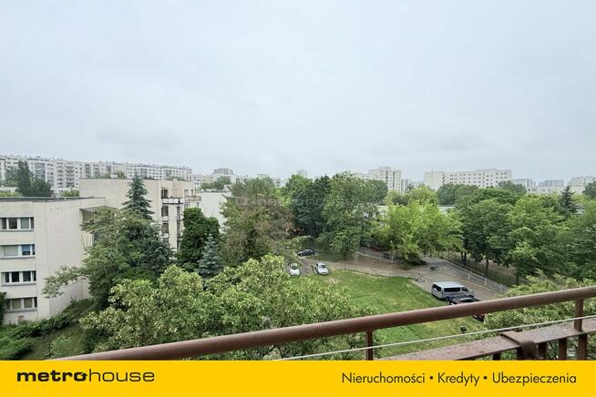 3 pokoje, duży balkon, blisko metro Imielin 600m