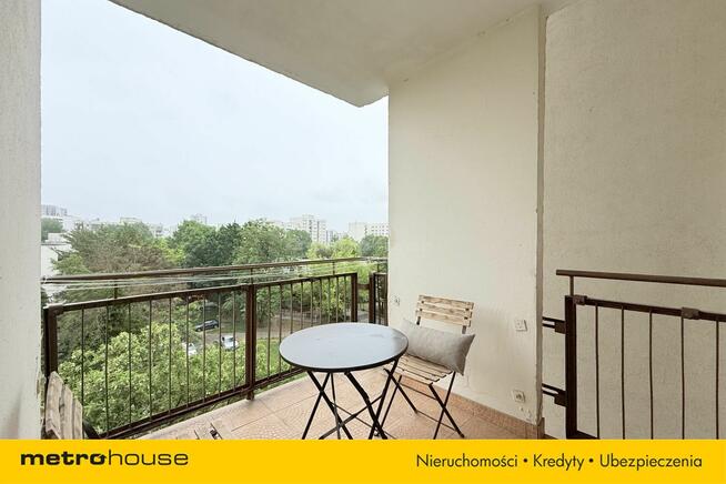 3 pokoje, duży balkon, blisko metro Imielin 600m