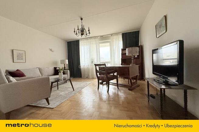 3 pokoje, duży balkon, blisko metro Imielin 600m