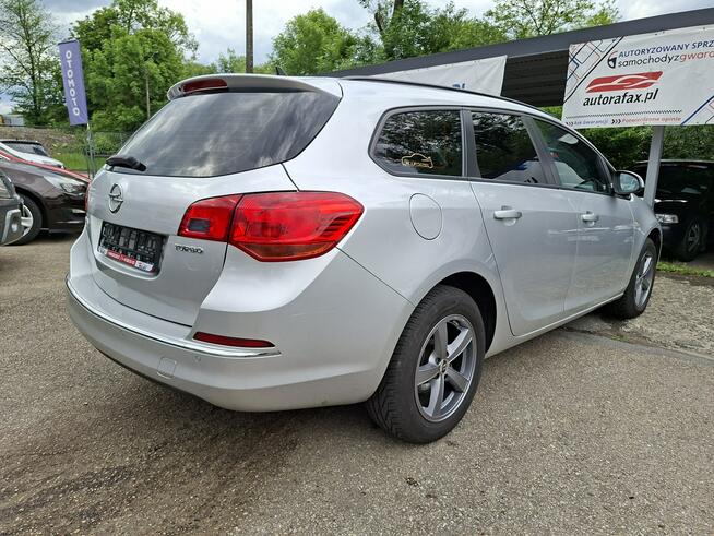 Opel Astra Klimatronic 2-stref, Podgrz. fotele + kierownica, PDC2x, 2 kpl. kół