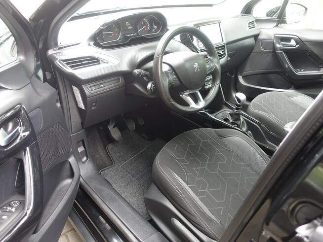Peugeot 2008 1,2i Panorama Ledy Klimatronik Niski przebieg Opłacony VIP Gwarancja